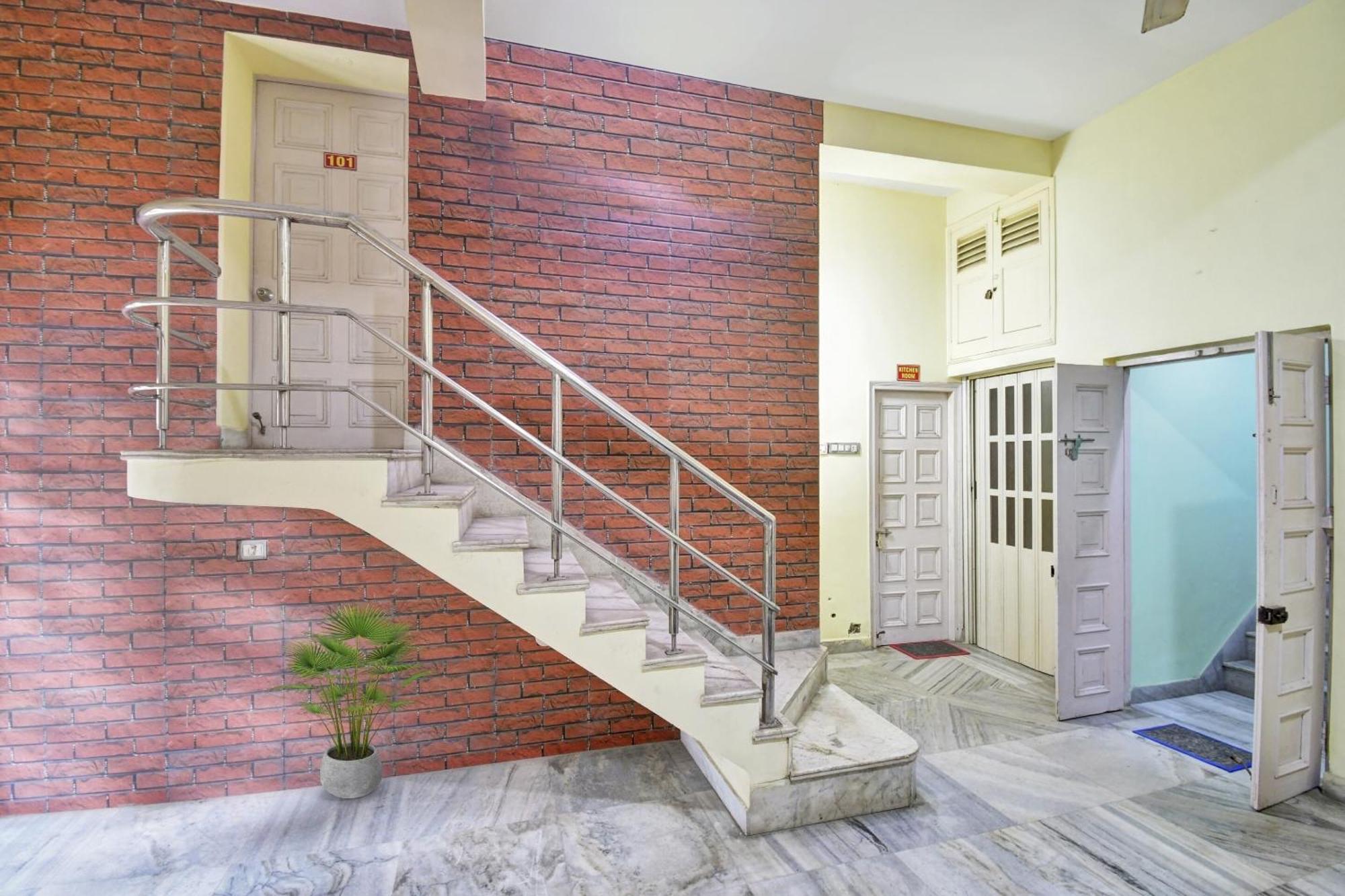 Hotel O R A Homestay Near Acropolis Mall Calcutta  Esterno foto
